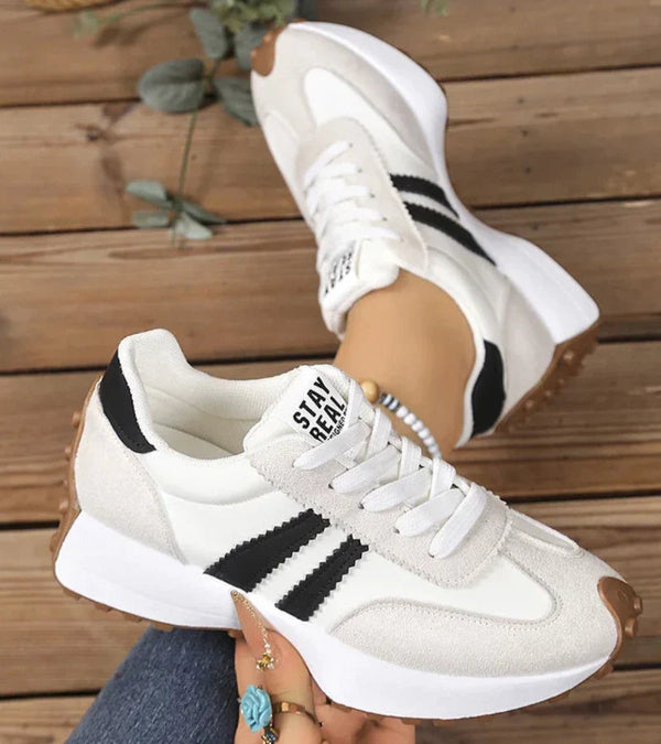 Jessy | Trendy comfort sneakers with a stable sole